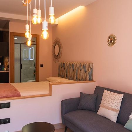 Ferrari Suites Valladolid Esterno foto